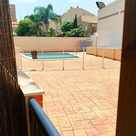 Terraza Acogedora , Piscina , Parking, Aire Acondicionado, Apartamento *